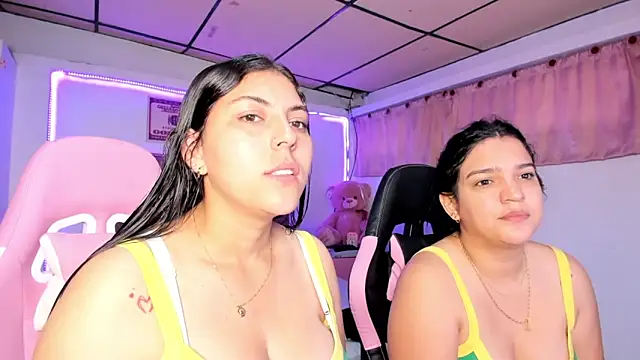 Snapshot of Cristal_Smith20 chatting on June 2026 12:30:01 PM Cristal Smith20 online show from June 2026 12:30:01 PM