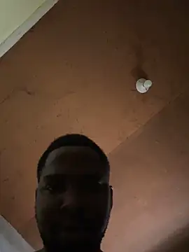 Whatuwanttosee online show from February 2025 08:00:01 PM