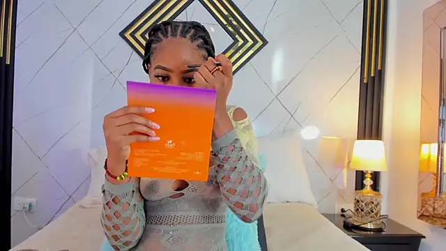 EmilyDiaaz online show from October 2025 12:28:01 PM