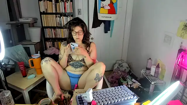 Snapshot of Rosiee69_ chatting on October 2025 11:41:02 AM Rosiee69  online show from October 2025 11:41:02 AM