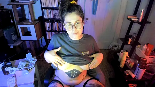 Rosiee69  online show from February 2026 09:19:02 PM