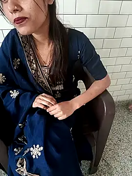 Snapshot of Namita-Kumari chatting on February 2025 09:53:02 AM Namita-Kumari online show from February 2025 09:53:02 AM