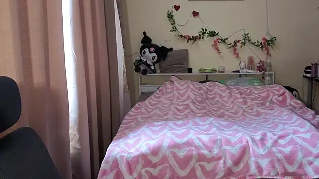 boozekirs  online show from February 2026 08:21:02 AM