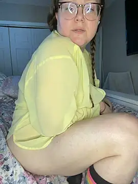 HTXBELLE online show from March 2025 12:25:01 PM