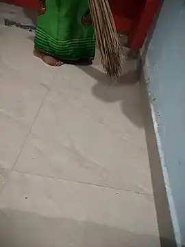 Snapshot of indian_couple4 chatting on September 2025 12:10:02 AM indian couple4 online show from September 2025 12:10:02 AM