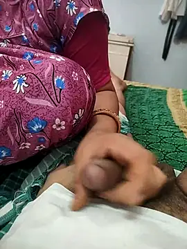 Snapshot of indian_couple4 chatting on May 2026 05:35:01 AM indian couple4 online show from May 2026 05:35:01 AM