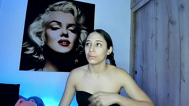 TANIA 06 online show from October 2025 01:09:01 PM