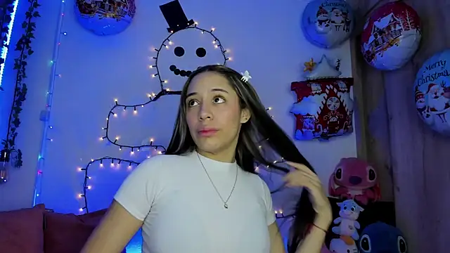 TANIA 06 online show from December 2025 01:17:01 PM