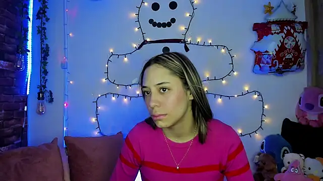 TANIA 06 online show from December 2025 01:17:02 PM