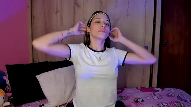 TANIA 06 online show from May 2026 08:49:02 PM