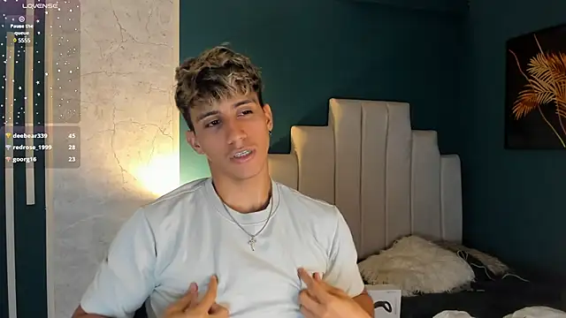 Allex Cano online show from March 2025 09:22:01 AM