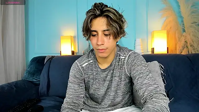 Allex Cano online show from September 2025 01:33:01 PM