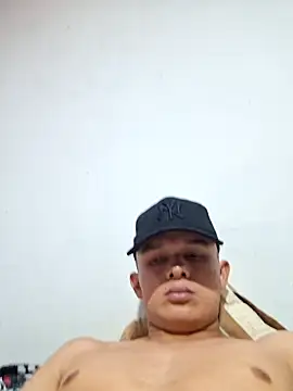 Snapshot of mikytoo chatting on March 2026 09:21:02 PM mikytoo online show from March 2026 09:21:02 PM