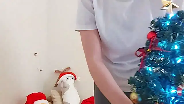 Elise Nyx online show from December 2025 01:39:02 PM