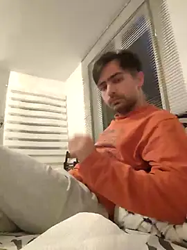 andreiiiii2025 online show from May 2026 08:58:01 PM