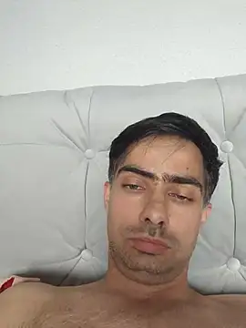 andreiiiii2025 online show from June 2026 01:15:01 PM