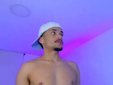 eross chipre  online show from November 2025 10:41:02 PM