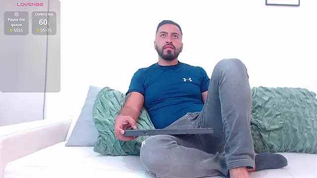 Snapshot of sebastian_colle chatting on March 2025 12:25:01 PM sebastian colle online show from March 2025 12:25:01 PM