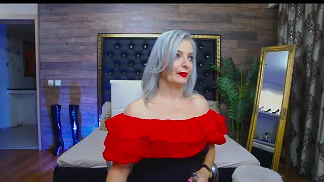 Snapshot of LadyTouch chatting on January 2025 03:26:02 AM LadyTouch online show from January 2025 03:26:02 AM