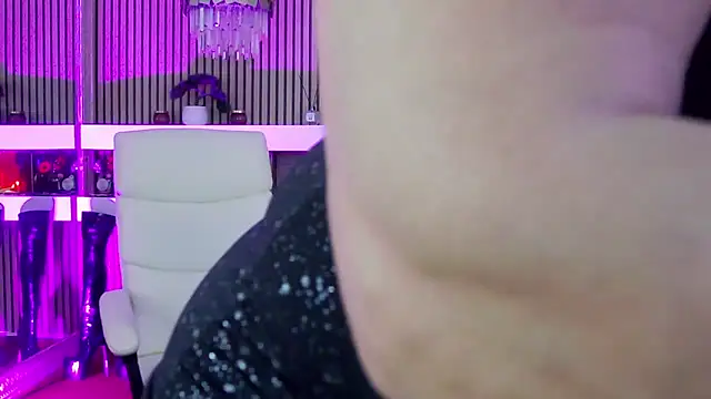 LadyTouch online show from November 2025 01:04:02 AM