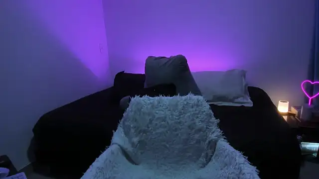  lucianapalmer online show from November 2025 03:12:02 PM