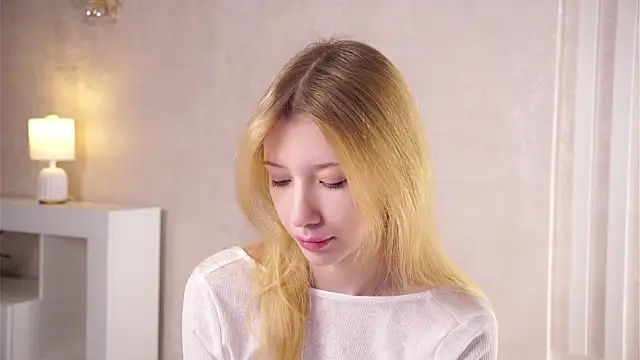 SunnivaCovil online show from May 2026 02:35:02 PM