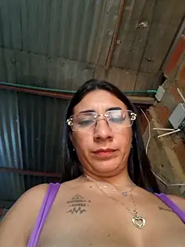 hot veteran01 online show from February 2026 12:39:02 PM