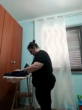 Snapshot of Dolcecurvy chatting on June 2026 01:37:02 PM Dolcecurvy online show from June 2026 01:37:02 PM