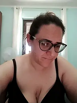 Snapshot of Dolcecurvy chatting on July 2026 01:51:02 PM Dolcecurvy online show from July 2026 01:51:02 PM