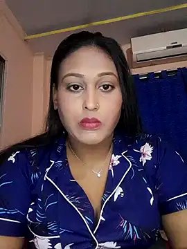 Snapshot of hotlovr chatting on March 2025 03:24:02 PM hotlovr online show from March 2025 03:24:02 PM