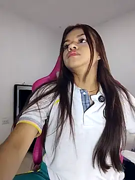 Snapshot of sophia_ramirez12 chatting on May 2026 09:32:01 PM sophia ramirez12 online show from May 2026 09:32:01 PM