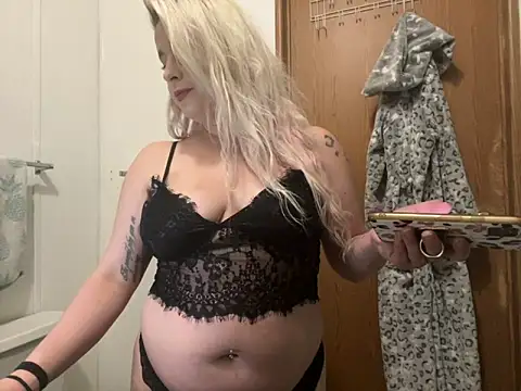 sexylilb17 online show from March 2025 03:20:01 AM