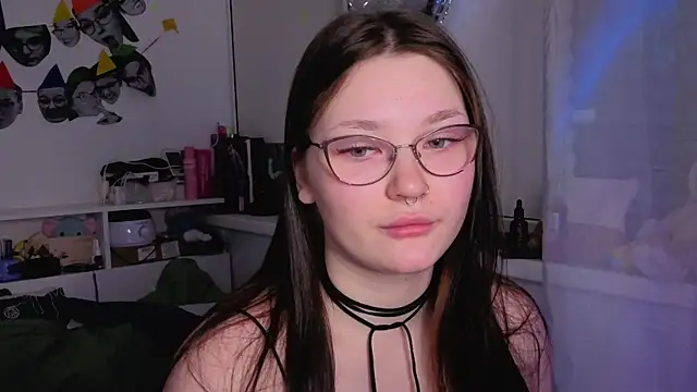 milliedoll online show from November 2025 02:01:02 AM