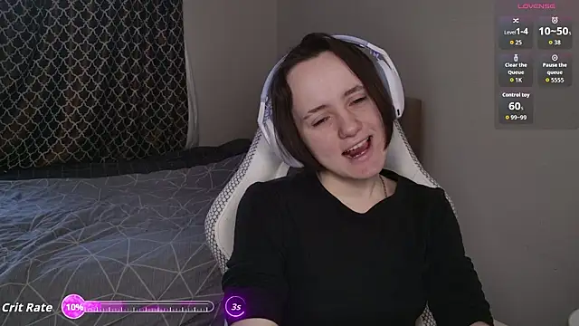 Luna Loveee online show from March 2026 03:56:01 AM