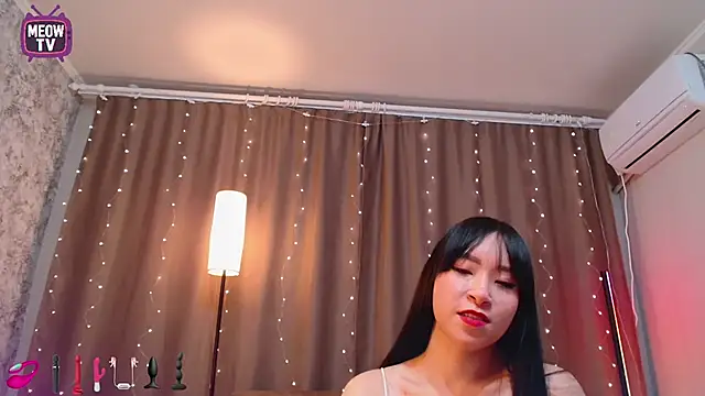 miyakimi0101 online show from February 2026 12:38:02 AM