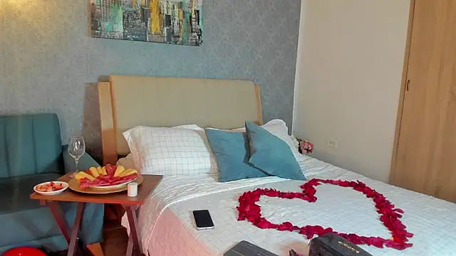 Lucia Brown  online show from February 2026 03:53:02 PM