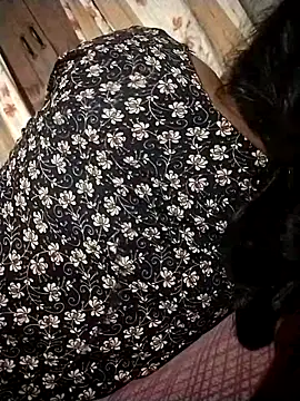 sharnjit299 online show from November 2025 05:12:02 PM