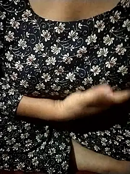 sharnjit299 online show from November 2025 05:45:03 PM