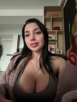 Mia Splash online show from February 2026 11:47:02 AM