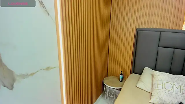 MEGANZARICK online show from November 2025 03:15:01 AM