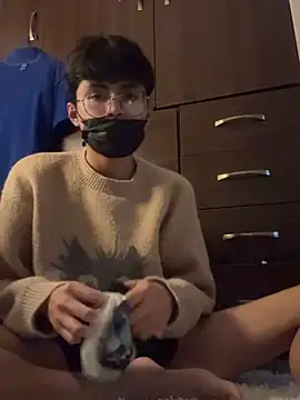 twinkperu18 online show from October 2025 04:49:01 AM