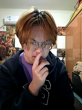 Anson0722 online show from October 2025 12:17:02 PM