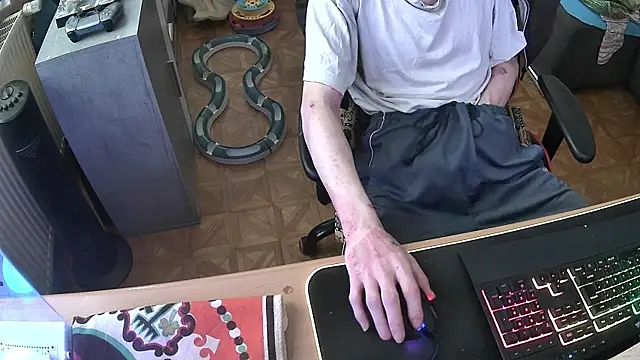 DerGeileLoveboy online show from November 2025 12:18:01 PM