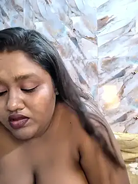 horny diana online show from April 2026 07:18:01 PM