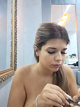 Bella Posh online show from November 2025 05:40:01 AM