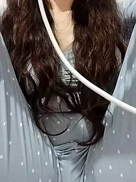 BUSE8821 online show from December 2025 05:32:01 PM