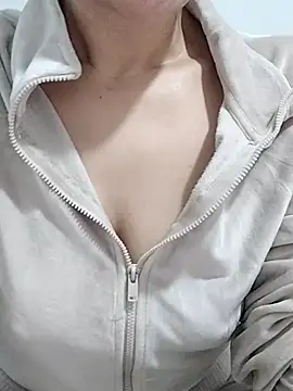 BUSE8821 online show from April 2026 11:54:02 PM