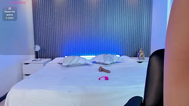 Ivaannaa  online show from February 2026 12:46:01 PM