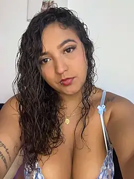 MarianaZapataa online show from March 2025 01:57:02 PM