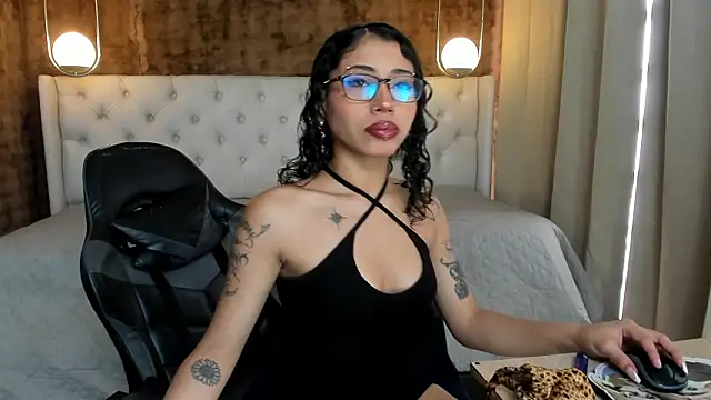Snapshot of nanii_velvett chatting on March 2025 01:45:01 PM nanii velvett online show from March 2025 01:45:01 PM